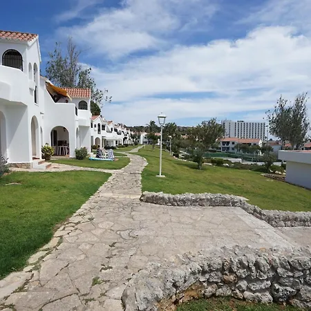 Apartamento Son Bou شقة